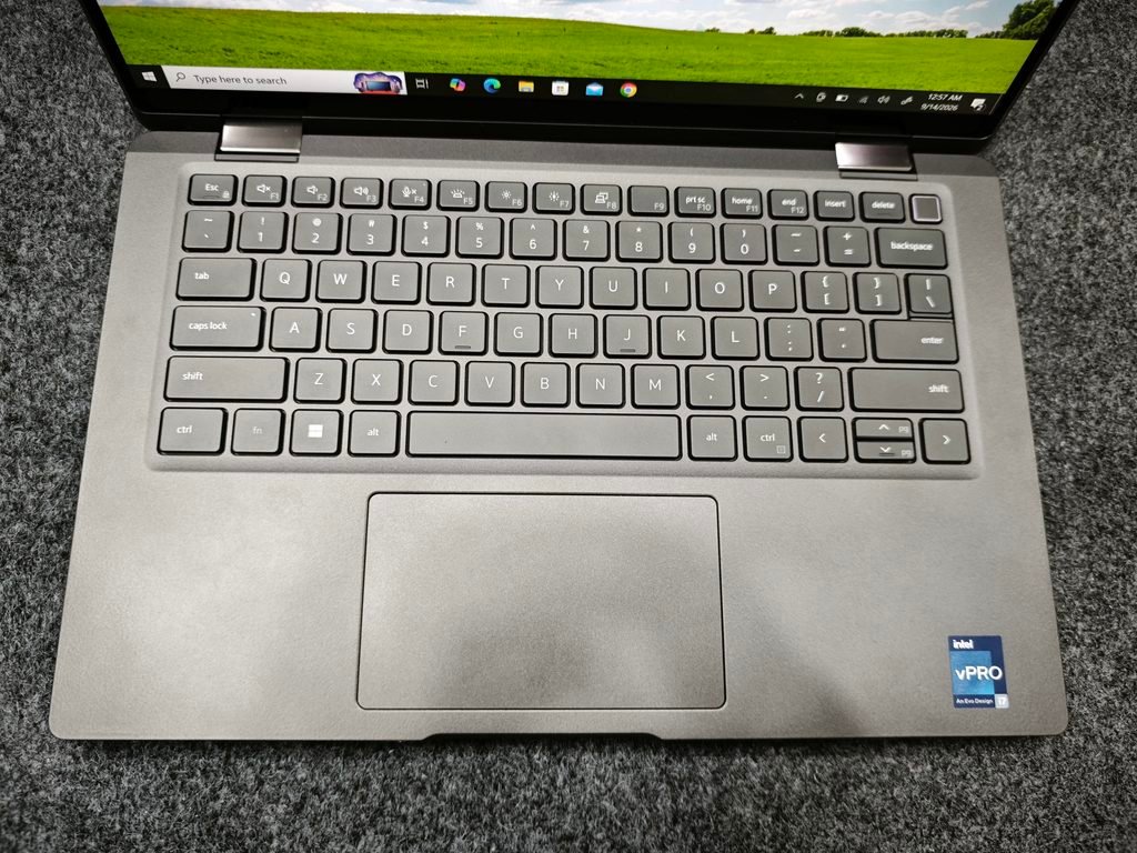 Dell Latitude 7330 Laptop Keyboard Look