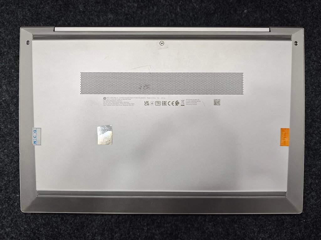 HP EliteBook 845 G8 Ryzen 7 Pro Backside
