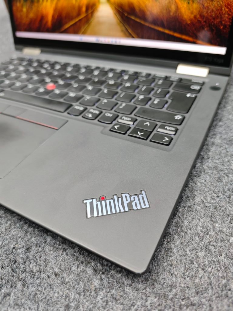 Lenovo ThinkPad X13 Yoga Gen 3 logo view