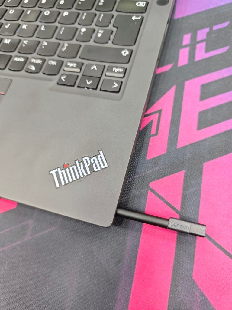 Lenovo ThinkPad X13 Yoga Gen 3 laptop inside area